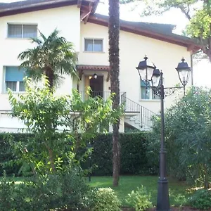 https://la-dependance-by-casa-bianca.hotelslidodijesolo.com