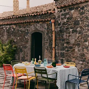 Casa Lawa SantʼAlfio